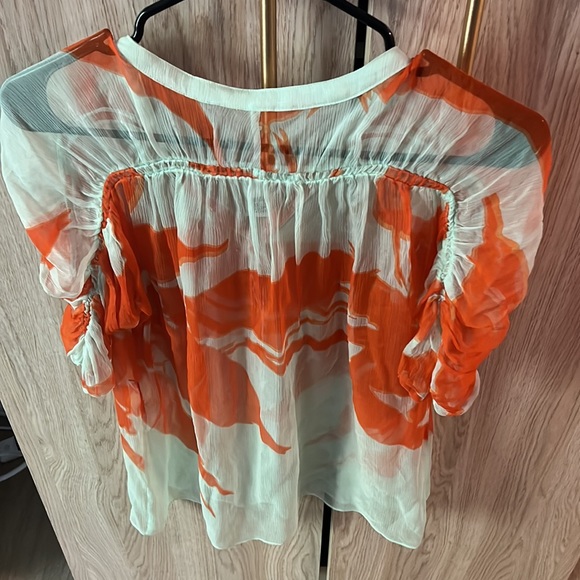 Size 0 - Picture 3 of 3